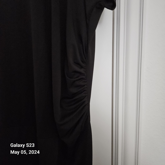 Little Black Dress - Picture 4 of 4